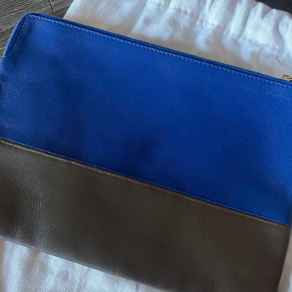 Celine Pouch - image 3